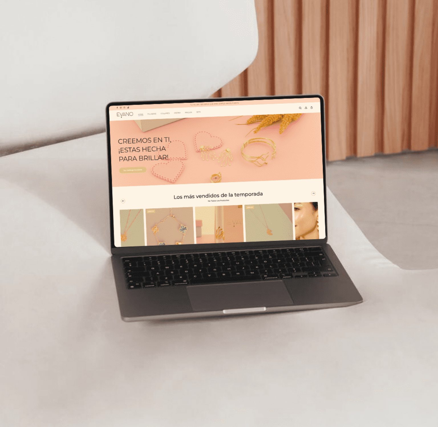 Dangus Mockups evan
